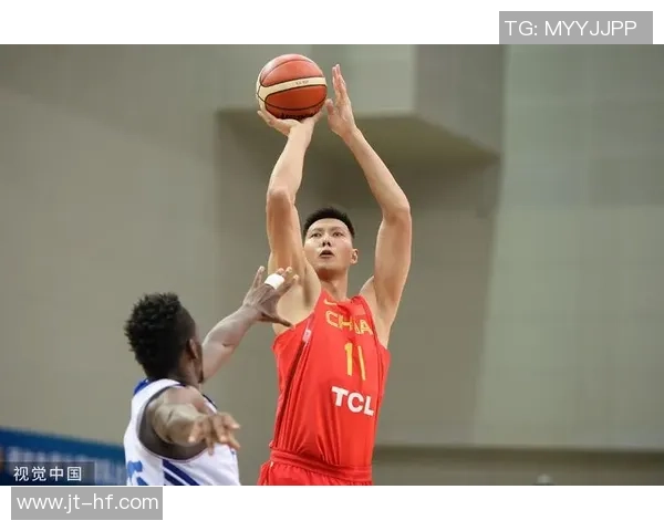 易建联：从篮球场上的传奇到生活中的榜样，见证中国体育的辉煌与变革